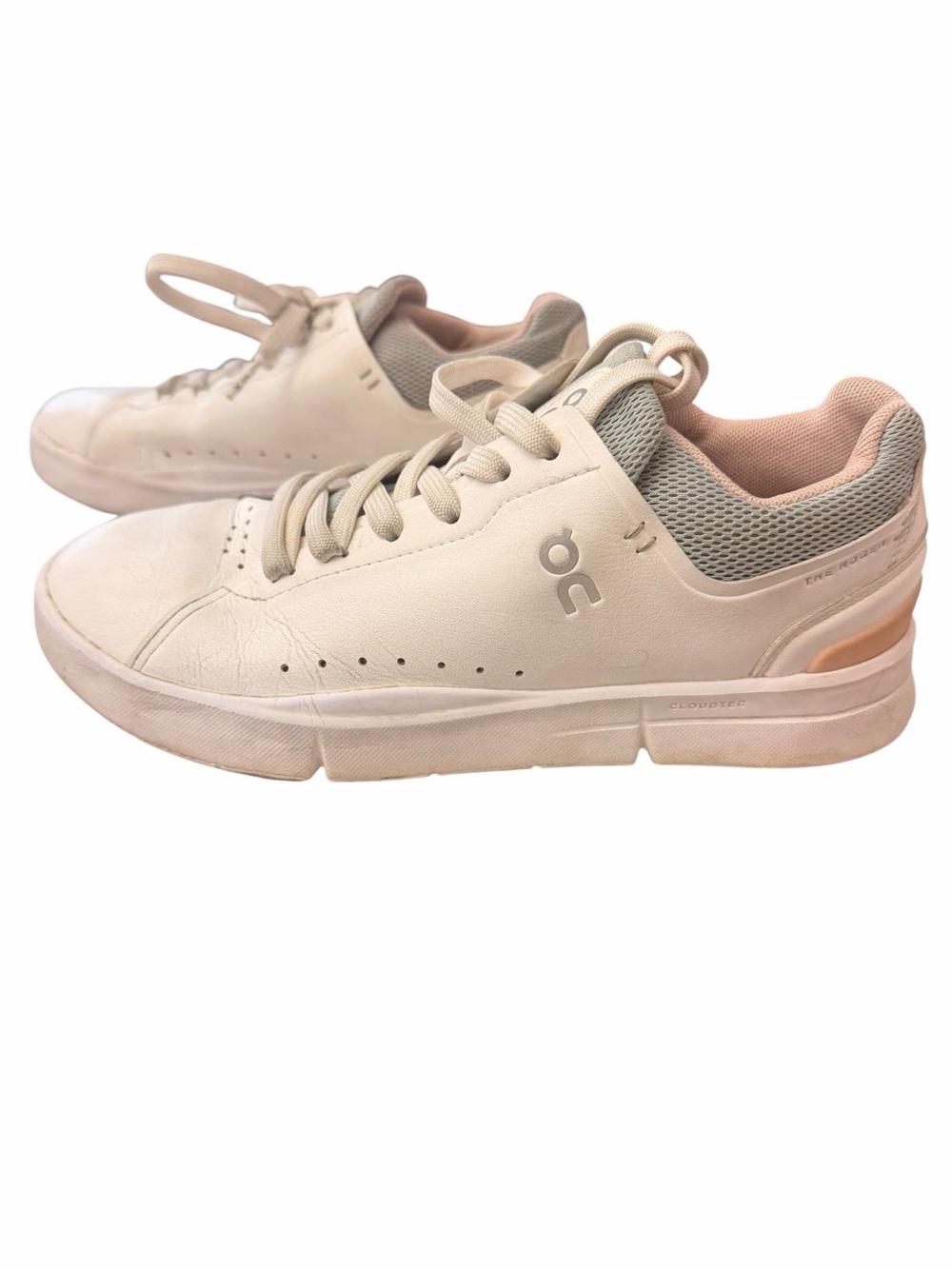 On Cloud the Roger size 6.5